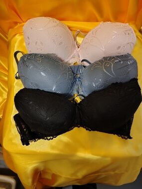 Lace Push-Up Bra - Black, Gray & Pink
